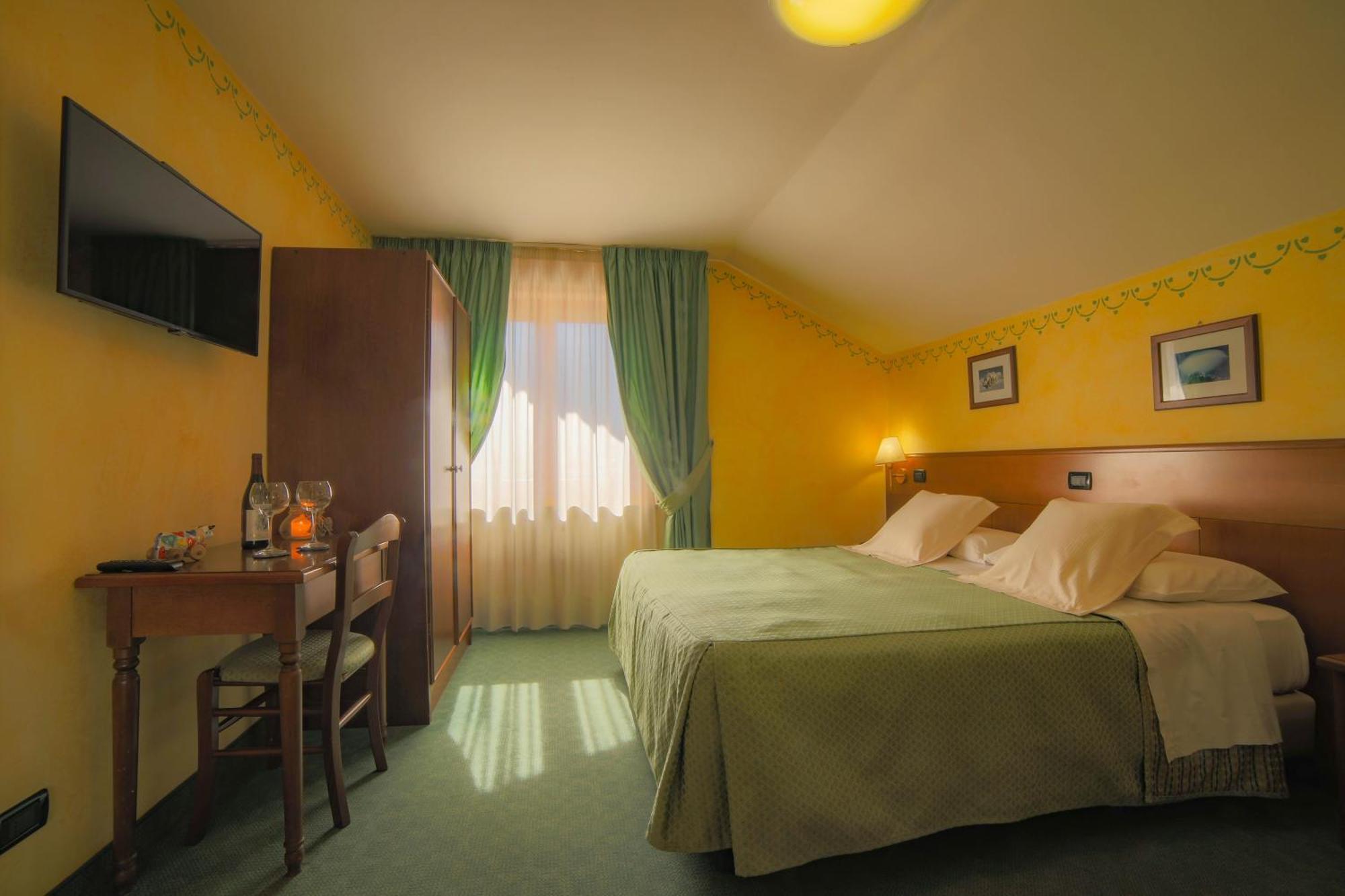 Hotel Beau Sejour Pré-Saint-Didier Екстериор снимка