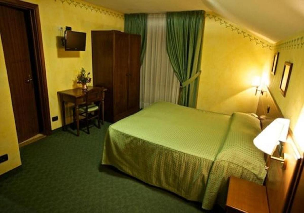 Hotel Beau Sejour Pré-Saint-Didier Екстериор снимка